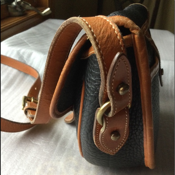 Dooney & Bourke AWL Shoulder Crossbody Bag Blue Black/British Tan - Picture 5 of 16